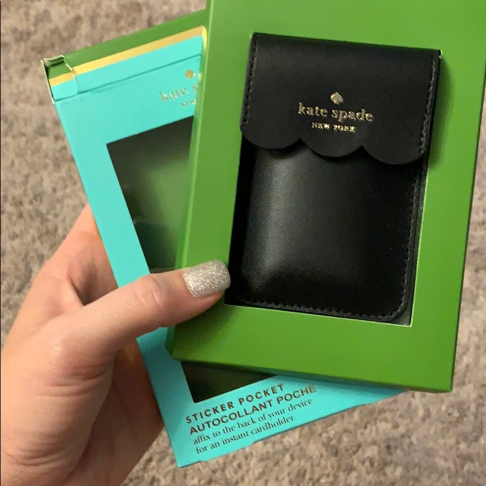 Kate Spade New York ♠️ Sticker Scallop Pocket